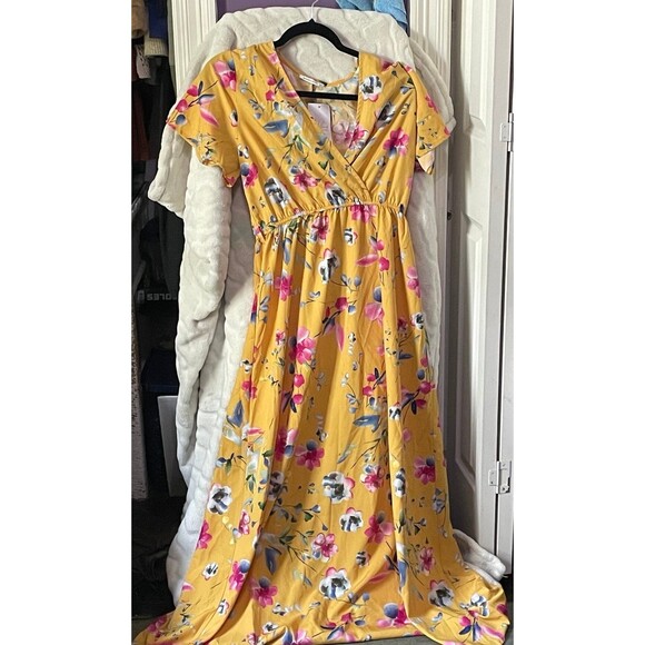 NWT Yellow Floral Maxi Dress - Picture 5 of 6